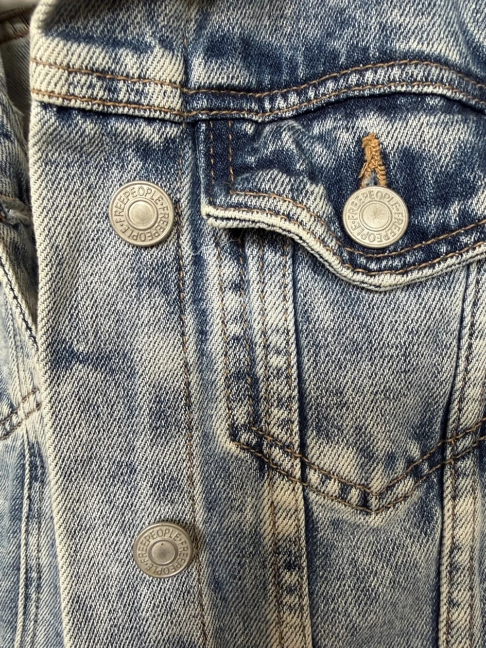 Free People Light Faded Blue Denim Jacket - Picture 5 of 5